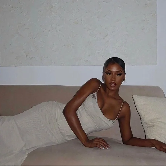 HOUSE OF CB 'Nalini' Sand Strappy Maxi Dress - Picture 5 of 8